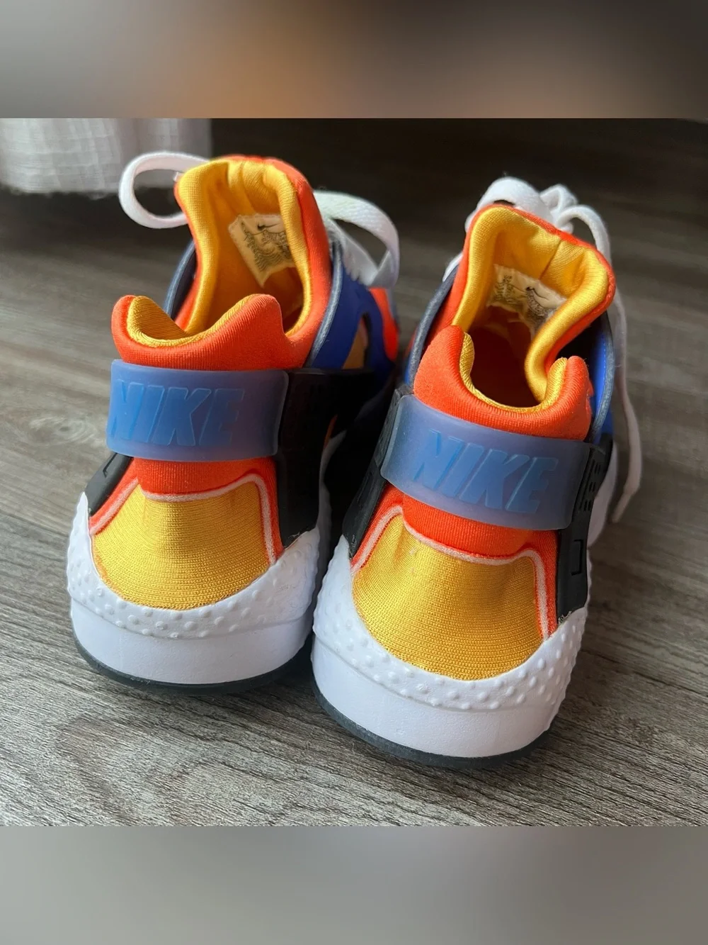 Nike Huarache Run Hyper Royal Blue Yellow Youth Size 6Y Excellent Condition